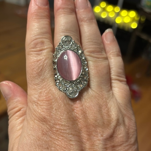 Large Adjustable Statement Ring - Picture 4 of 4